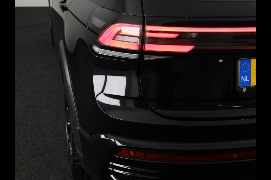 Volkswagen Taigo 1.0 TSI R-Line 116 pk Automaat (DSG) | Verlengde garantie | Navigatie via App | Parkeersensoren | LED koplampen | Black Style pakket | R-Line |