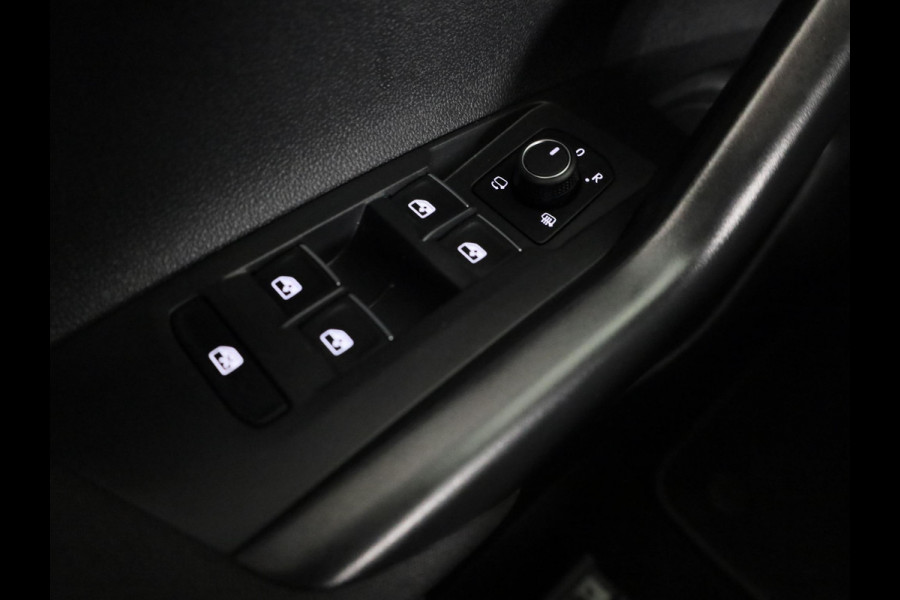 Volkswagen Taigo 1.0 TSI R-Line 116 pk Automaat (DSG) | Verlengde garantie | Navigatie via App | Parkeersensoren | LED koplampen | Black Style pakket | R-Line |