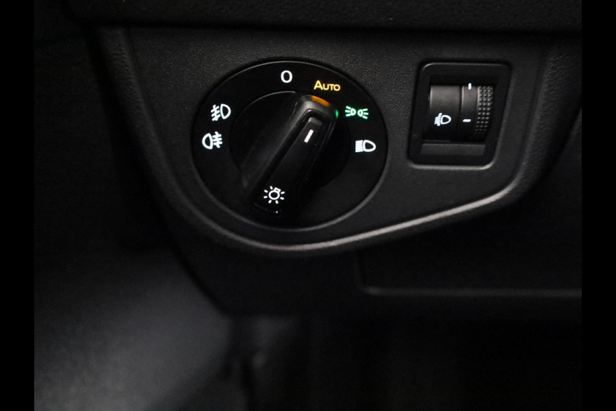 Volkswagen Taigo 1.0 TSI R-Line 116 pk Automaat (DSG) | Verlengde garantie | Navigatie via App | Parkeersensoren | LED koplampen | Black Style pakket | R-Line |