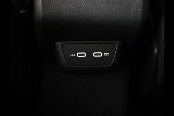 Volkswagen Taigo 1.0 TSI R-Line 116 pk Automaat (DSG) | Verlengde garantie | Navigatie via App | Parkeersensoren | LED koplampen | Black Style pakket | R-Line |