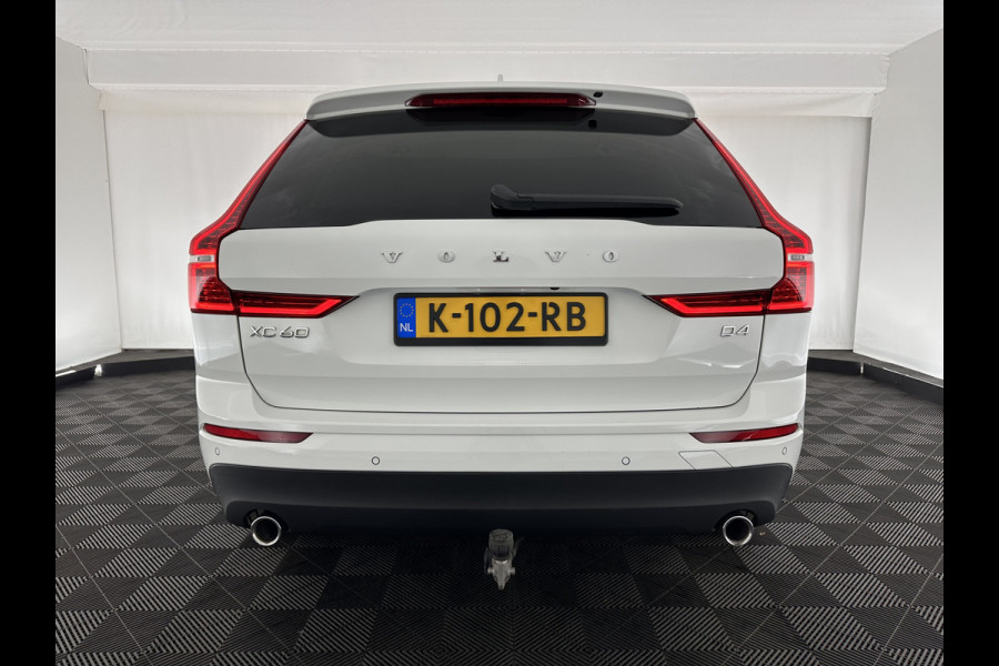 Volvo XC60 2.0 D4 Momentum Pro (INCL-BTW) Aut.*LUXURY-LEATHER | HARMAN/KARDON-AUDIO | HEATED-SPORTSEATS | NAVI-FULLMAP | CRUISE | CAMERA | LANE-ASSIST | BLIS | PDC | ECC | CARPLAY | DIGI-COCKPIT | SIPS | TOWBAR | 18''ALU*