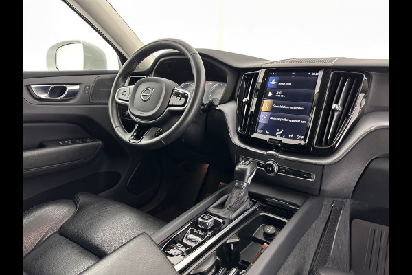 Volvo XC60 2.0 D4 Momentum Pro (INCL-BTW) Aut.*LUXURY-LEATHER | HARMAN/KARDON-AUDIO | HEATED-SPORTSEATS | NAVI-FULLMAP | CRUISE | CAMERA | LANE-ASSIST | BLIS | PDC | ECC | CARPLAY | DIGI-COCKPIT | SIPS | TOWBAR | 18''ALU*