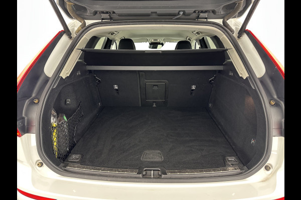 Volvo XC60 2.0 D4 Momentum Pro (INCL-BTW) Aut.*LUXURY-LEATHER | HARMAN/KARDON-AUDIO | HEATED-SPORTSEATS | NAVI-FULLMAP | CRUISE | CAMERA | LANE-ASSIST | BLIS | PDC | ECC | CARPLAY | DIGI-COCKPIT | SIPS | TOWBAR | 18''ALU*
