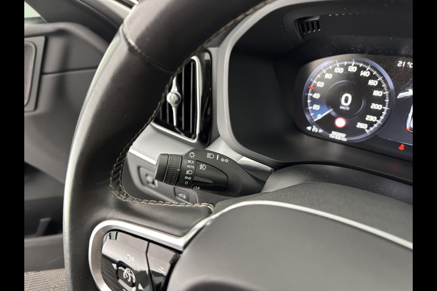 Volvo XC60 2.0 D4 Momentum Pro (INCL-BTW) Aut.*LUXURY-LEATHER | HARMAN/KARDON-AUDIO | HEATED-SPORTSEATS | NAVI-FULLMAP | CRUISE | CAMERA | LANE-ASSIST | BLIS | PDC | ECC | CARPLAY | DIGI-COCKPIT | SIPS | TOWBAR | 18''ALU*