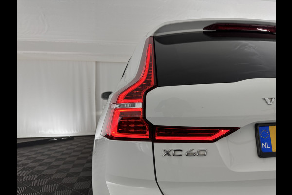 Volvo XC60 2.0 D4 Momentum Pro (INCL-BTW) Aut.*LUXURY-LEATHER | HARMAN/KARDON-AUDIO | HEATED-SPORTSEATS | NAVI-FULLMAP | CRUISE | CAMERA | LANE-ASSIST | BLIS | PDC | ECC | CARPLAY | DIGI-COCKPIT | SIPS | TOWBAR | 18''ALU*
