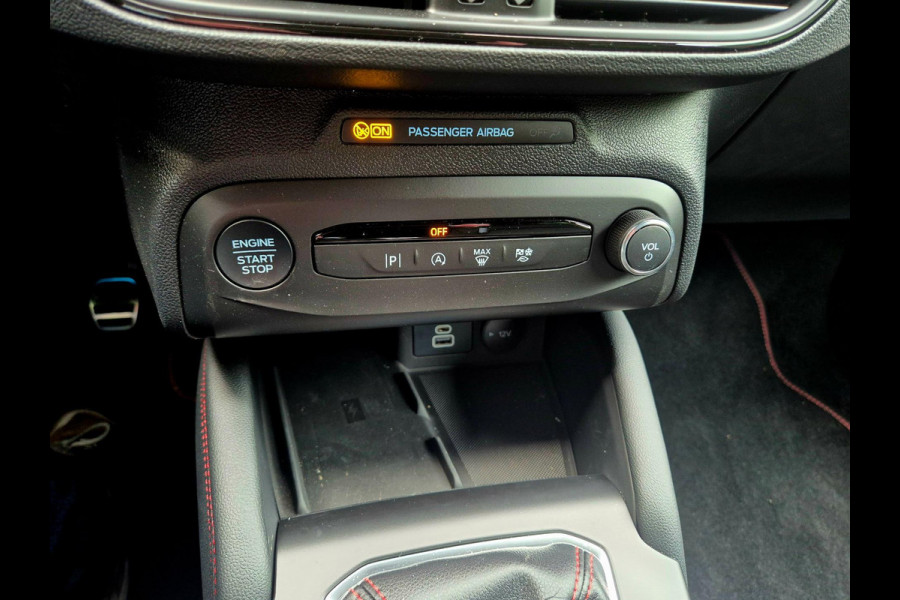 Ford Focus 1.0 EcoBoost Hybrid ST Line