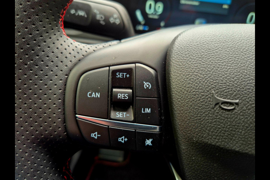 Ford Focus 1.0 EcoBoost Hybrid ST Line
