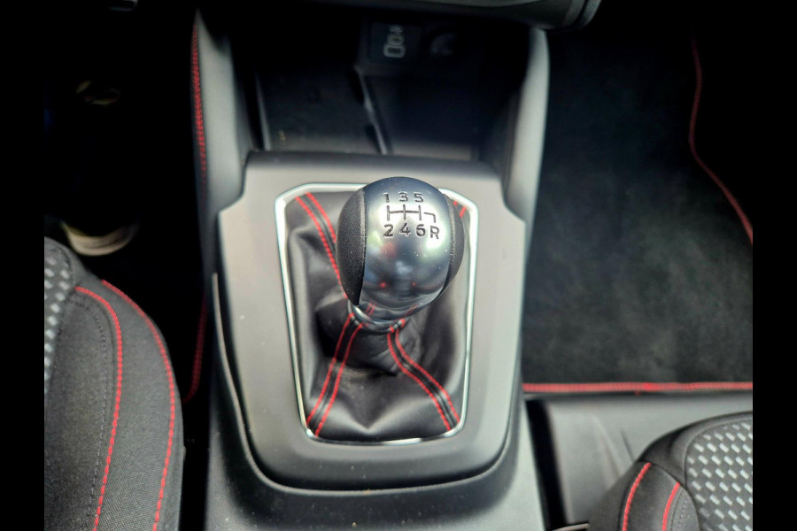 Ford Focus 1.0 EcoBoost Hybrid ST Line