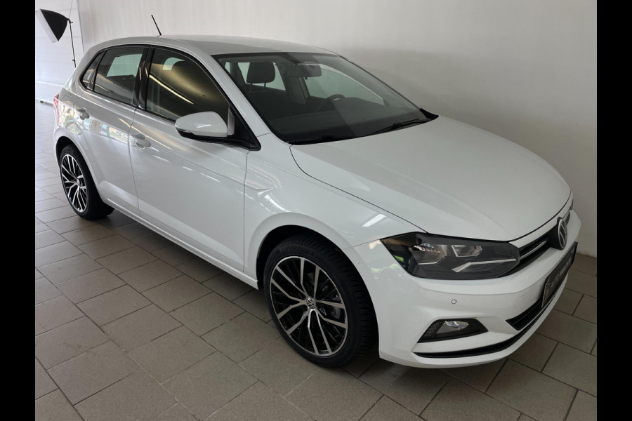 Volkswagen Polo 1.0 TSI Comfortline AIRCO NAVI CRUISE BLUETOOTH APPLE CARPLAY 17 INCH VELGEN ALL SEASON PDC ZEER NETTE AUTO