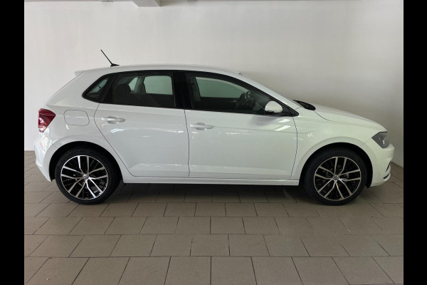 Volkswagen Polo 1.0 TSI Comfortline AIRCO NAVI CRUISE BLUETOOTH APPLE CARPLAY 17 INCH VELGEN ALL SEASON PDC ZEER NETTE AUTO