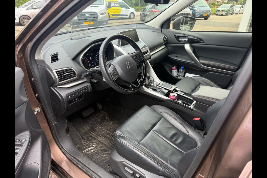 Mitsubishi Eclipse Cross 1.5 DI-T 4WD First Edition 163pk Automaat | Adaptieve Cruise | Head Up Display | Full Leder | | Panorama dak | Stoelverwarming | 1.600kg Trekgewicht!
