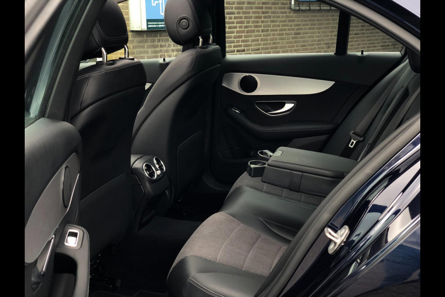 Mercedes-Benz C-Klasse 180 Business Solution Plus Upgr. Ed. | Panoramadak, Carplay/Android, Navi, Camera, Cruise, Climate |