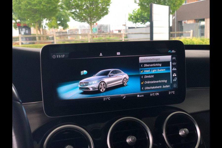 Mercedes-Benz C-Klasse 180 Business Solution Plus Upgr. Ed. | Panoramadak, Carplay/Android, Navi, Camera, Cruise, Climate |