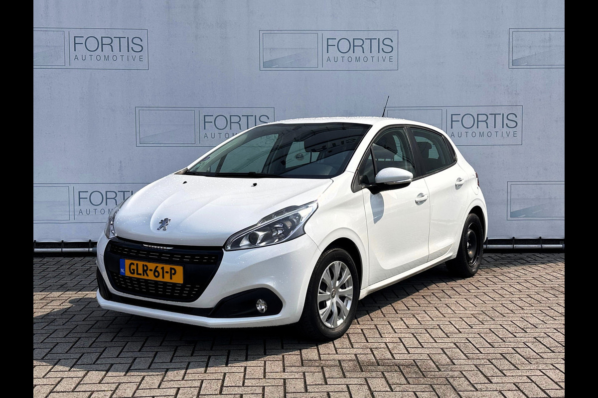 Peugeot 208 1.2 PureTech Signature AUTOMAAT | CARPLAY | AIRCO |