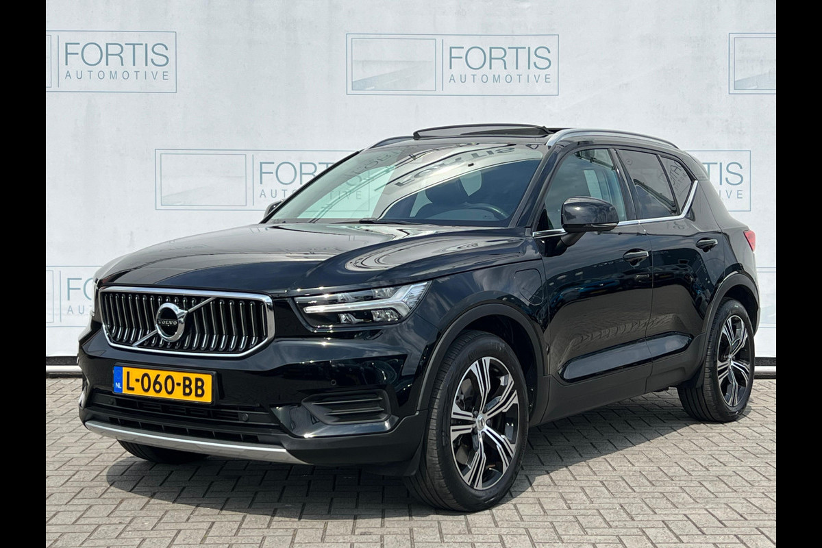 Volvo XC40 1.5 T4 Recharge Inscription Expression NL AUTO | CAMERA | TREKHAAK | LEDER | PANO | Volvo XC40 1.5 T4 Recharge Inscription Expression NL AUTO | CAMERA | TREKHAAK | LEDER | PANO |