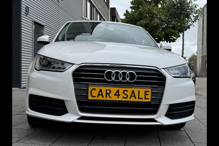 Audi A1 Sportback 1.4 -16V TFSI - Airco I Xenon I Sport velgen I Trekhaak I Dealer onderhouden