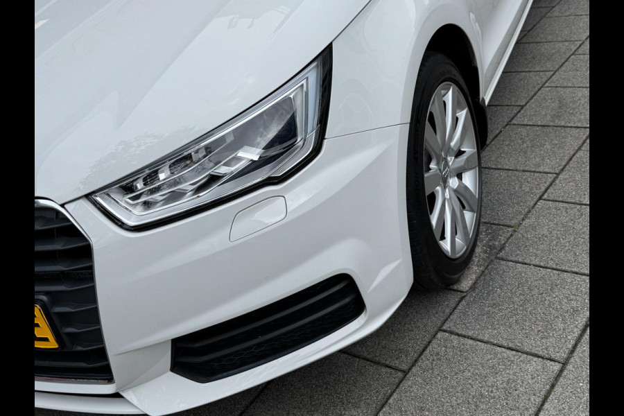 Audi A1 Sportback 1.4 -16V TFSI - Airco I Xenon I Sport velgen I Trekhaak I Dealer onderhouden