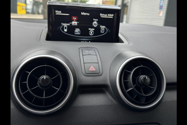 Audi A1 Sportback 1.4 -16V TFSI - Airco I Xenon I Sport velgen I Trekhaak I Dealer onderhouden