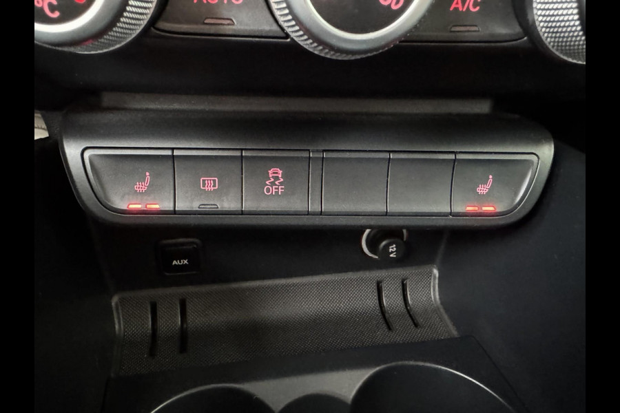 Audi A1 Sportback 1.4 -16V TFSI - Airco I Xenon I Sport velgen I Trekhaak I Dealer onderhouden