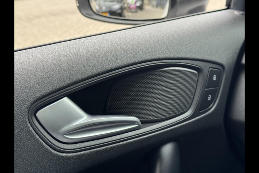 Audi A1 Sportback 1.4 -16V TFSI - Airco I Xenon I Sport velgen I Trekhaak I Dealer onderhouden