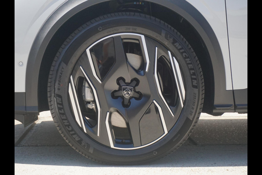 Peugeot 3008 1.6 plug-in Hybrid 195 GT ELEKTRISCHE STOEL- EN ACHTERKLEPBEDIENING | 360° CAMERA | NAVIGATIE & CARPLAY | E.C.C. |