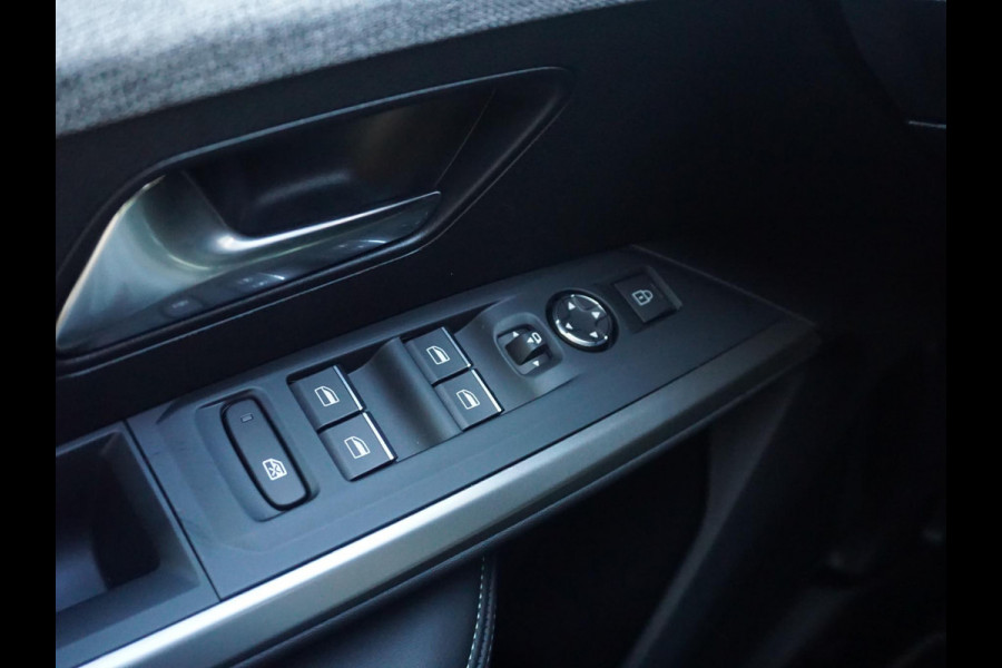 Peugeot 3008 1.6 plug-in Hybrid 195 GT ELEKTRISCHE STOEL- EN ACHTERKLEPBEDIENING | 360° CAMERA | NAVIGATIE & CARPLAY | E.C.C. |