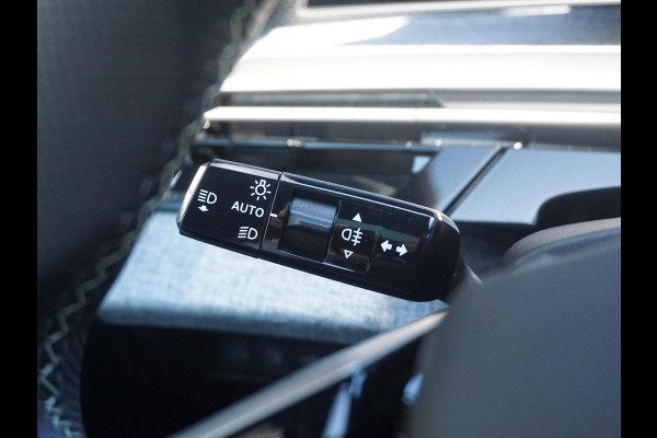 Peugeot 3008 1.6 plug-in Hybrid 195 GT ELEKTRISCHE STOEL- EN ACHTERKLEPBEDIENING | 360° CAMERA | NAVIGATIE & CARPLAY | E.C.C. |