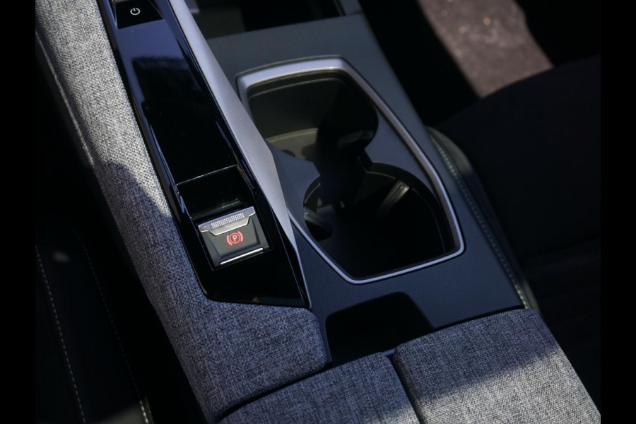 Peugeot 3008 1.6 plug-in Hybrid 195 GT ELEKTRISCHE STOEL- EN ACHTERKLEPBEDIENING | 360° CAMERA | NAVIGATIE & CARPLAY | E.C.C. |