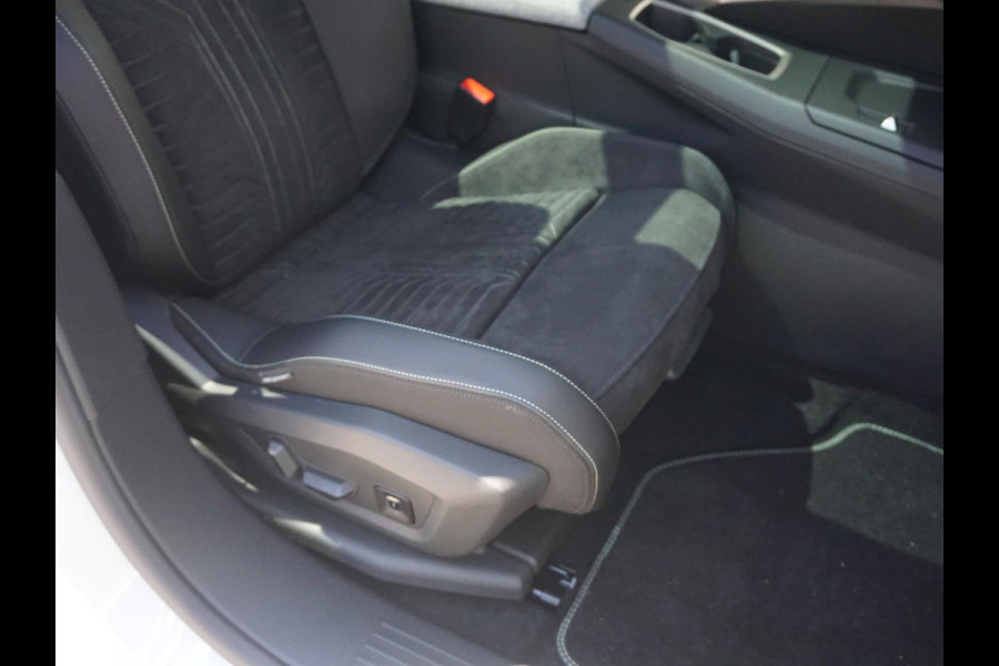 Peugeot 3008 1.6 plug-in Hybrid 195 GT ELEKTRISCHE STOEL- EN ACHTERKLEPBEDIENING | 360° CAMERA | NAVIGATIE & CARPLAY | E.C.C. |