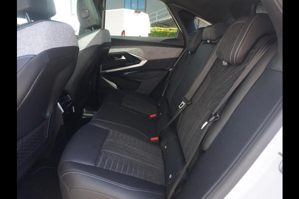 Peugeot 3008 1.6 plug-in Hybrid 195 GT ELEKTRISCHE STOEL- EN ACHTERKLEPBEDIENING | 360° CAMERA | NAVIGATIE & CARPLAY | E.C.C. |