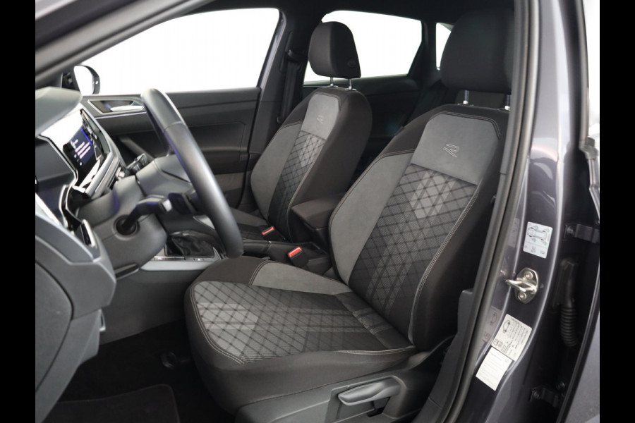 Volkswagen Taigo 1.0 TSI R-Line 116 pk Automaat (DSG) | Verlengde garantie | Navigatie via App | Parkeersensoren | Adaptieve cruise control | LED koplampen |