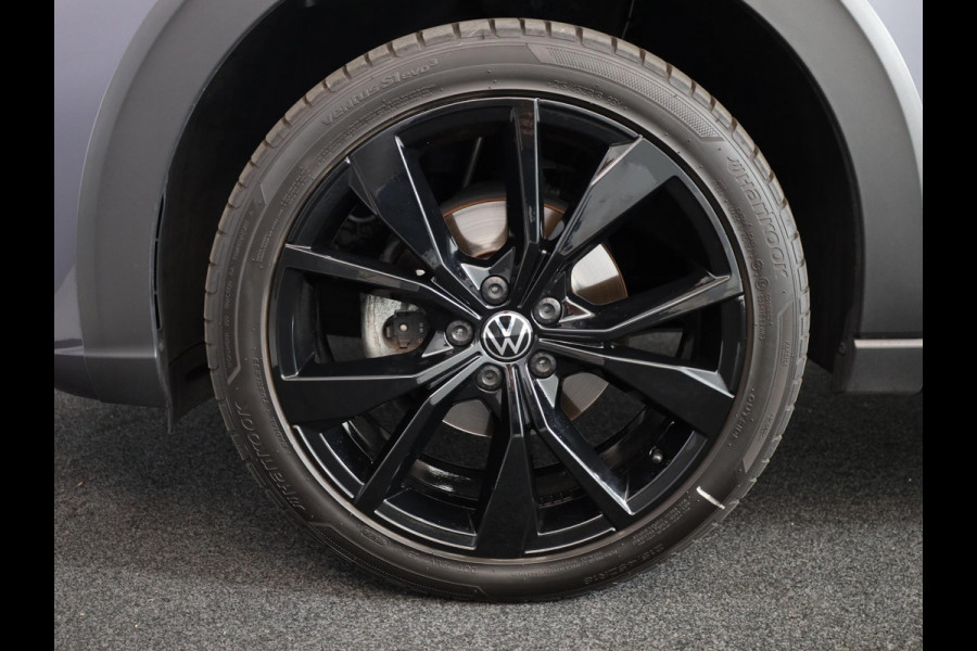 Volkswagen Taigo 1.0 TSI R-Line 116 pk Automaat (DSG) | Verlengde garantie | Navigatie via App | Parkeersensoren | Adaptieve cruise control | LED koplampen |