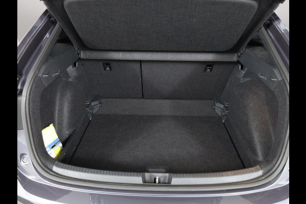 Volkswagen Taigo 1.0 TSI R-Line 116 pk Automaat (DSG) | Verlengde garantie | Navigatie via App | Parkeersensoren | Adaptieve cruise control | LED koplampen |