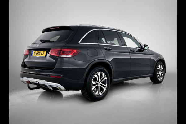 Mercedes-Benz GLC 200 Business Solution Limited | Lichtmetalen velgen | Navigatie | Parking support met camera achter | Trekhaak wegklapbaar | Inclusief 24 maanden MB Certified garantie voor Europa.