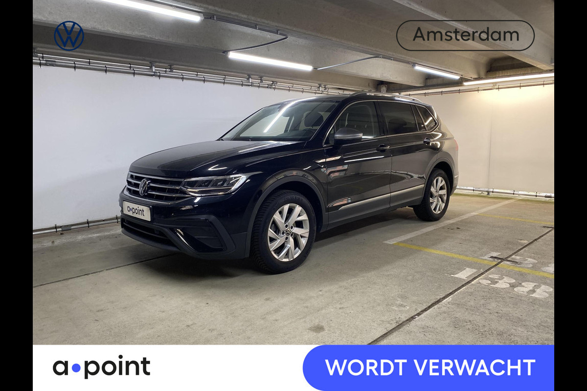 Volkswagen Tiguan Allspace 1.5 TSI Life Business 7p. 150 pk Automaat (DSG) | Navigatie | Elektr. trekhaak | Parkeersensoren | Adaptieve cruise control | LED koplampen | Volkswagen Tiguan Allspace 1.5 TSI Life Business 7p. 150 pk Automaat (DSG) | Navigatie | Elektr. trekhaak | Parkeersensoren | Adaptieve cruise control | LED koplampen |