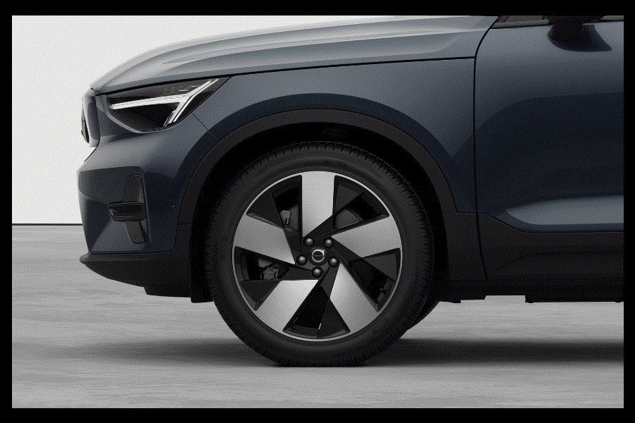 Volvo EX40 252PK Single Motor Extended Range Plus 82 kWh / Lounge Pakket / Extra getint glas / 360 Camera / 20'' velgen / Panoramadak / Zwart dak