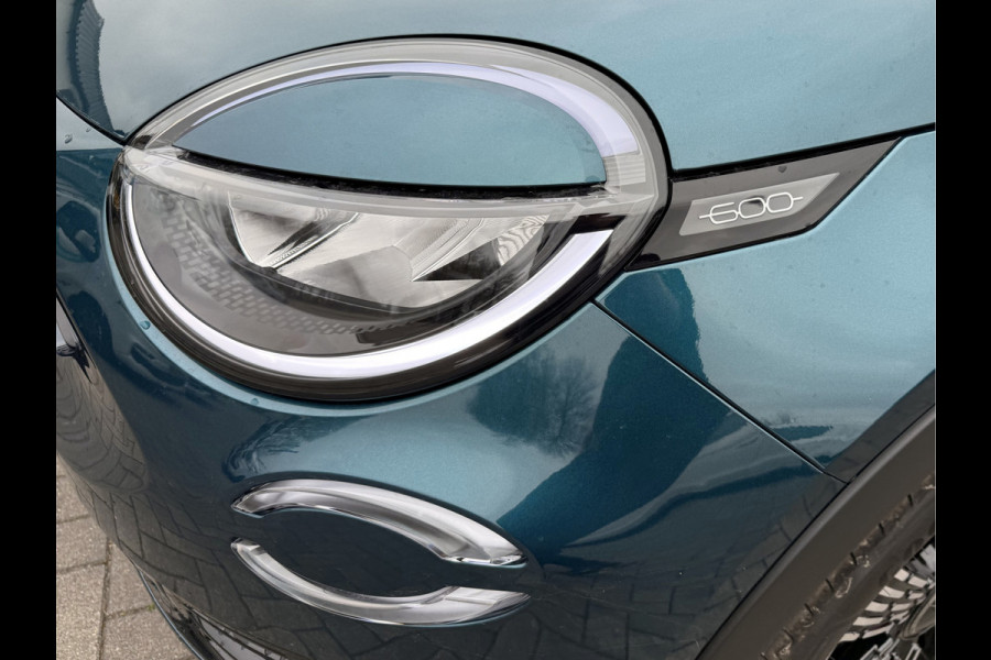 Fiat 600 Urban | Pack Style | Pack Comfort | 1.2 Hybrid 136 PK