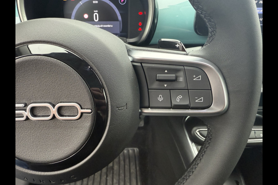 Fiat 600 Urban Pack Style Pack Comfort 1.2 Hybrid 136