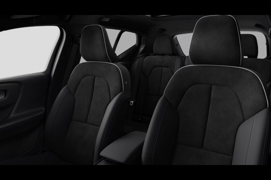 Volvo EX40 Single Motor Extended Range Plus 82 kWh / Lounge pakket / Extra getint glas / Panoramadak / 360 Camera / 20''velgen / zwart dak