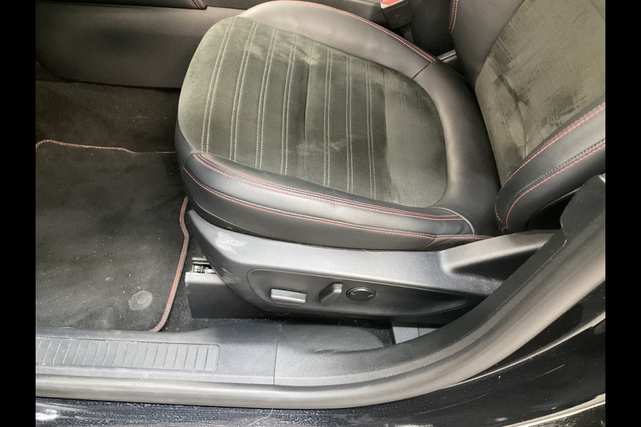 Ford Kuga 2.5 225 pk Plug-in Hybrid ST-Line X Adaptive Cruise Control, Climate Control, Achteruitrijcamera