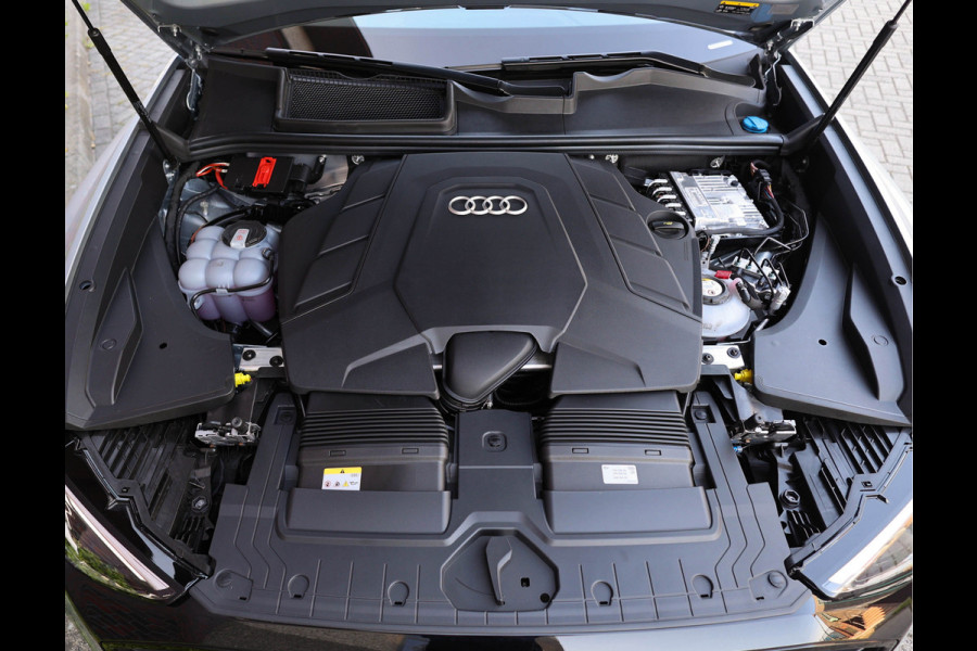 Audi Q8 60 TFSI e Quattro Pro Line S Competition *Direct leverbaar*Advanced*Pano*Vol!*