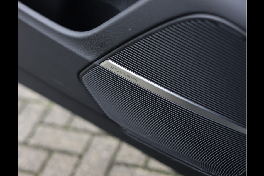 Audi Q8 60 TFSIe Quattro *Pano*Trekhaak*Matrix*B&O*