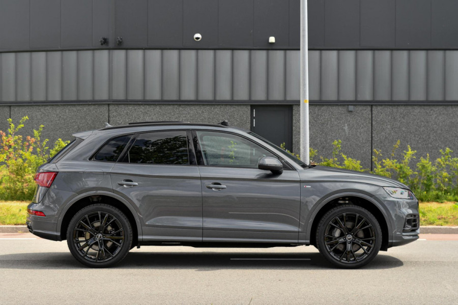 Audi Q5 50 TFSI e quattro 3X S-Line. Pano, Memory, Massage, ACC, Keyless, Camera, Matrix, CarPlay!