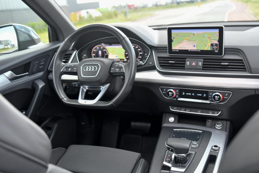 Audi Q5 50 TFSI e quattro 3X S-Line. Pano, Memory, Massage, ACC, Keyless, Camera, Matrix, CarPlay!