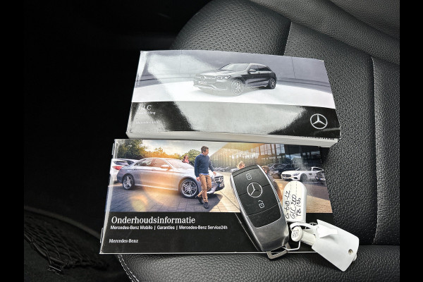 Mercedes-Benz GLC 200 Business Solution Limited | Lichtmetalen velgen | Navigatie | Parking support met camera achter | Trekhaak wegklapbaar | Inclusief 24 maanden MB Certified garantie voor Europa.