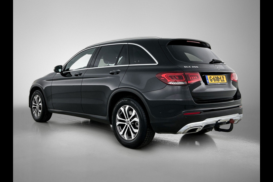 Mercedes-Benz GLC 200 Business Solution Limited | Lichtmetalen velgen | Navigatie | Parking support met camera achter | Trekhaak wegklapbaar | Inclusief 24 maanden MB Certified garantie voor Europa.