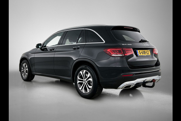 Mercedes-Benz GLC 200 Business Solution Limited | Lichtmetalen velgen | Navigatie | Parking support met camera achter | Trekhaak wegklapbaar | Inclusief 24 maanden MB Certified garantie voor Europa.