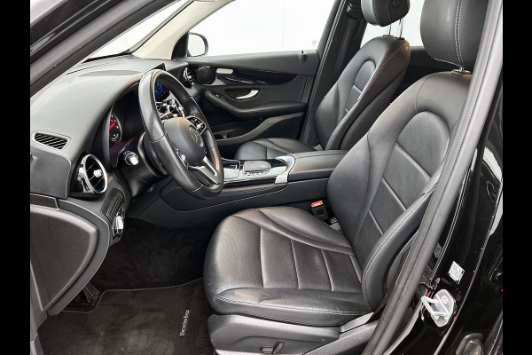 Mercedes-Benz GLC 200 Business Solution Limited | Lichtmetalen velgen | Navigatie | Parking support met camera achter | Trekhaak wegklapbaar | Inclusief 24 maanden MB Certified garantie voor Europa.