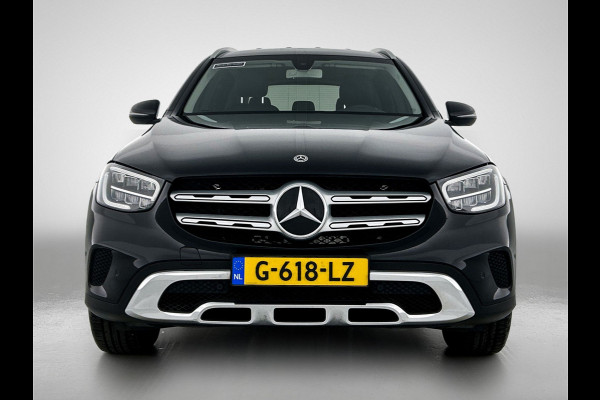 Mercedes-Benz GLC 200 Business Solution Limited | Lichtmetalen velgen | Navigatie | Parking support met camera achter | Trekhaak wegklapbaar | Inclusief 24 maanden MB Certified garantie voor Europa.