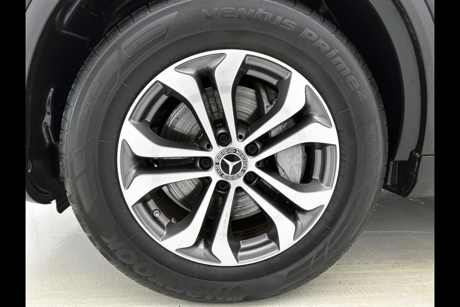 Mercedes-Benz GLC 200 Business Solution Limited | Lichtmetalen velgen | Navigatie | Parking support met camera achter | Trekhaak wegklapbaar | Inclusief 24 maanden MB Certified garantie voor Europa.